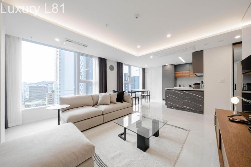 Angia Luxury Apartment Inside Landmark 81 Tower Cidade de Ho Chi Minh Exterior foto