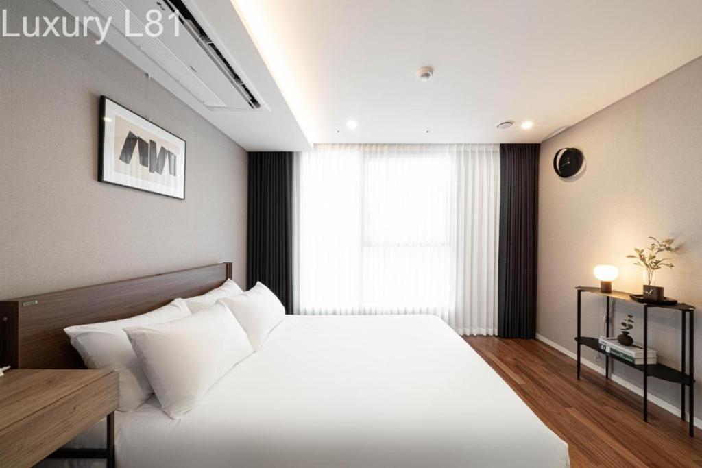 Angia Luxury Apartment Inside Landmark 81 Tower Cidade de Ho Chi Minh Exterior foto